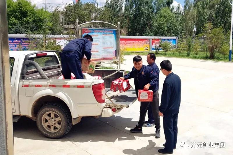 一家親│興海銅鑫慰問(wèn)部隊(duì)官兵，共話軍企團(tuán)結(jié)魚水情